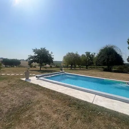 Domaine Des Pierres Blanches - בית הארחה Epargnes
