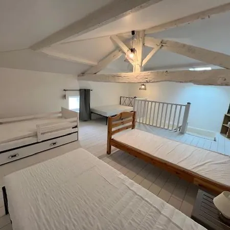 Gasthuis Domaine Des Pierres Blanches -