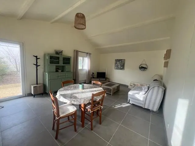 بيت ضيافة Domaine Des Pierres Blanches -