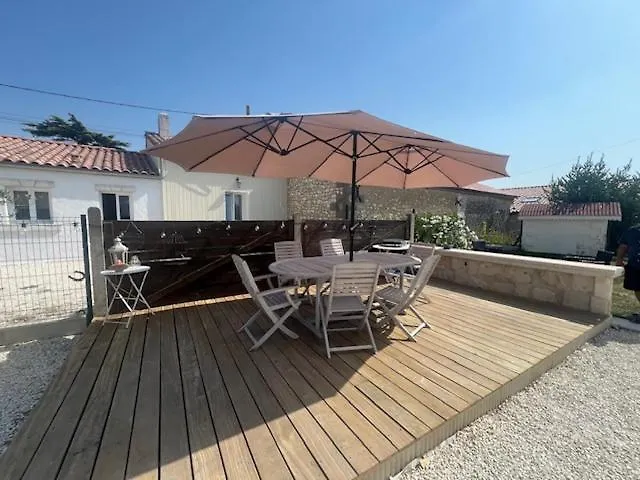 Domaine Des Pierres Blanches - 3* Epargnes