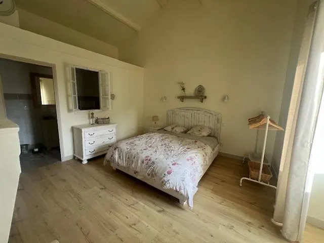 بيت ضيافة Domaine Des Pierres Blanches - 3*