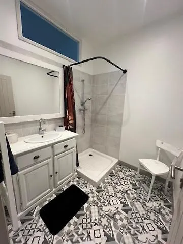 Domaine Des Pierres Blanches - بيت ضيافة 3*